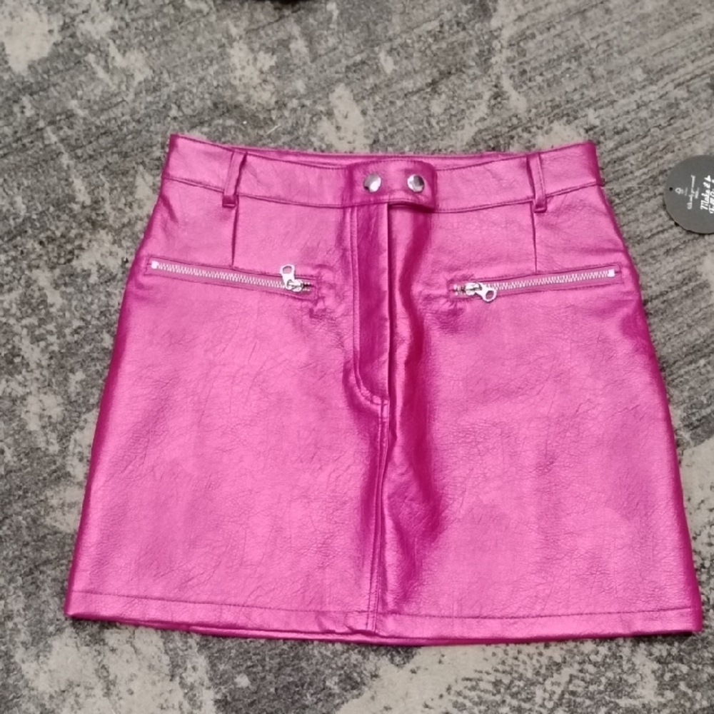 Chic Pink Mini Pencil Skirt for Night Out